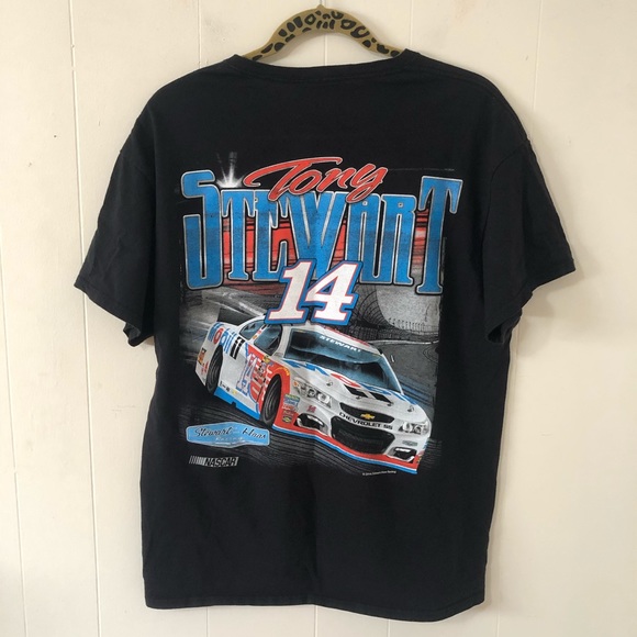 SOLD Tony Stewart NASCAR graphic tee (L) - Picture 4 of 6